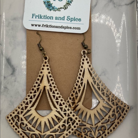 Textured Wood Dangle Earrings. - Picture 5 of 6